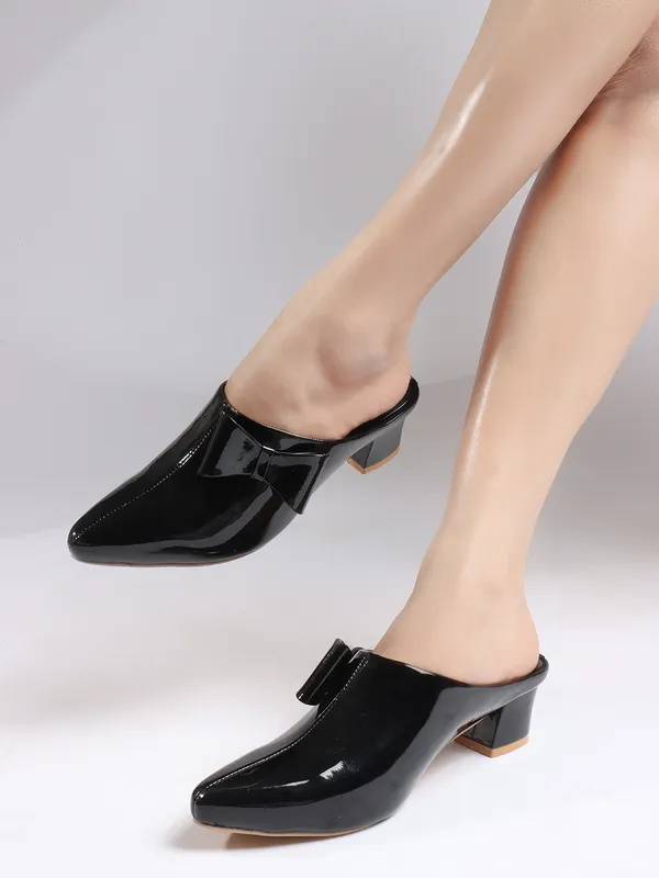 Stylish_Glossy_Bow_Mules_for_Women_with_Comfortable_Block_Heel_and_Slip-On_Design