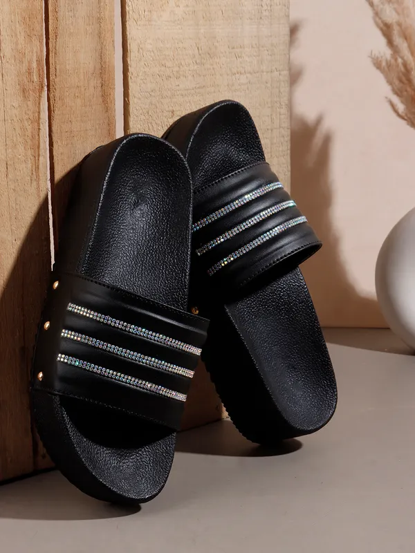 Trendy_and_Black_Platform_Sliders_with_Rhinestone_Straps_for_Women
