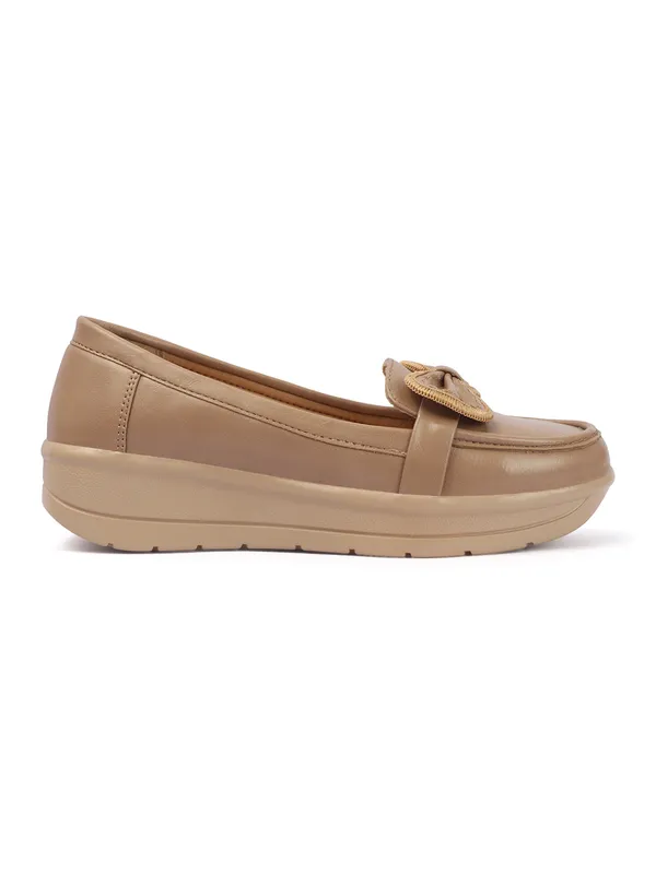 Womenï¿½s_wedge_loafers
