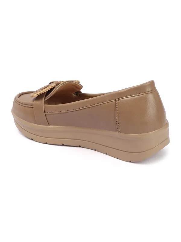 Womenï¿½s_wedge_loafers