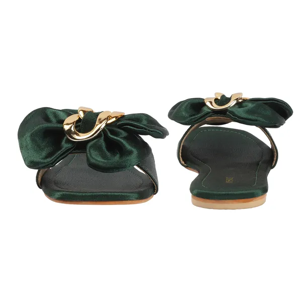 Women�s_Slip-On_Flats_with_Bow_Detail_&_Gold_Chain_Accent