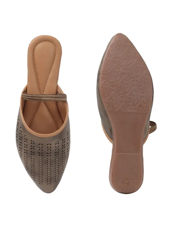 Trendy_Laser-Cut_Womenï¿½s_Flats_with_Elastic_Back_Strap_and_Cushioned_Insole_for_Daily_Comfort