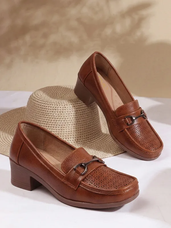 Women�s_Textured_Loafers