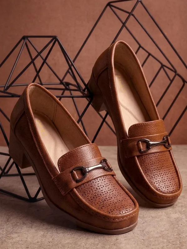 Women�s_Textured_Loafers