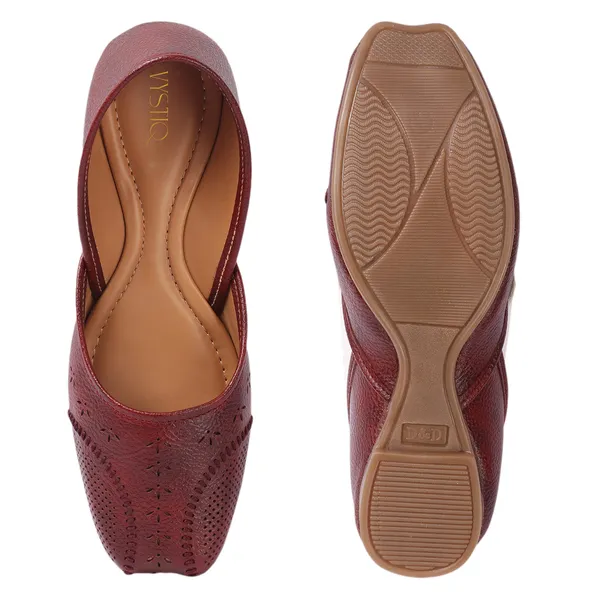 Elegant_Textured_Synthetic_Leather_1.5_inch__Heel_Juttis_with_Square_Toe_&_Perforated_Design
