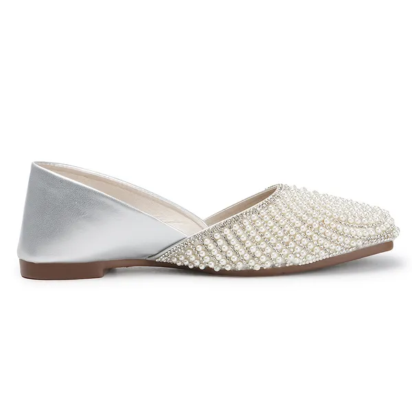 Stylish_Pearl-Embellished_Womenï¿½s_Flats_for_Festive,_Ethnic,_and_Party_Wear
