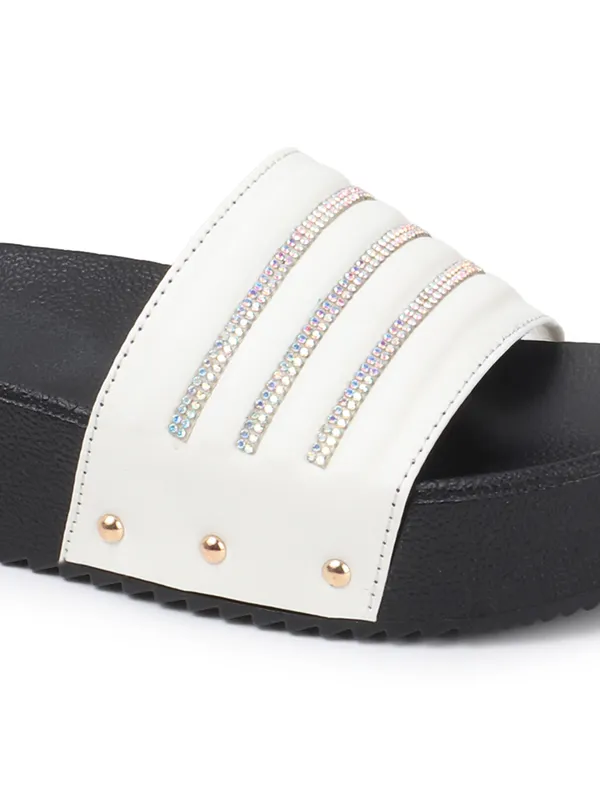 Trendy_and_Black_Platform_Sliders_with_Rhinestone_Straps_for_Women