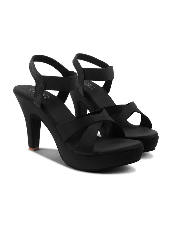 Stylish_Platform_Heels_with_Cross-Strap_Design_and_Comfortable_Fit_for_Party_and_Everyday_Wear