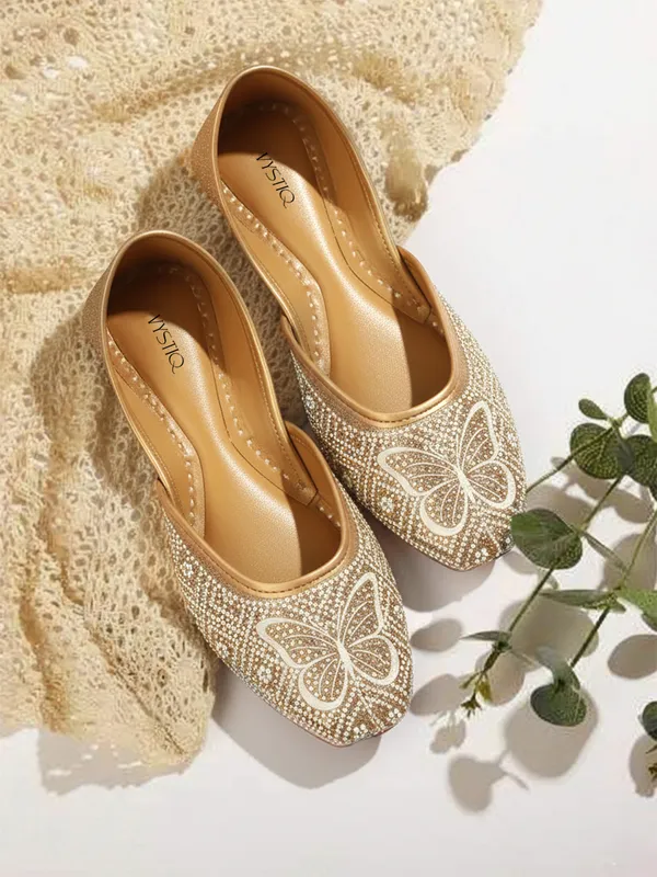 Womenï¿½s_Embellished_Butterfly_Jutti