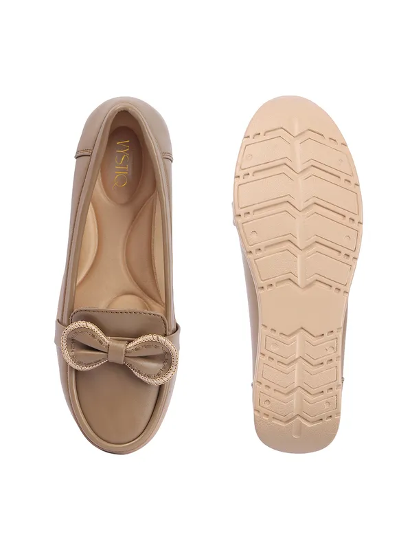everyday_style_with_these_Womens_slip-on_loafers,