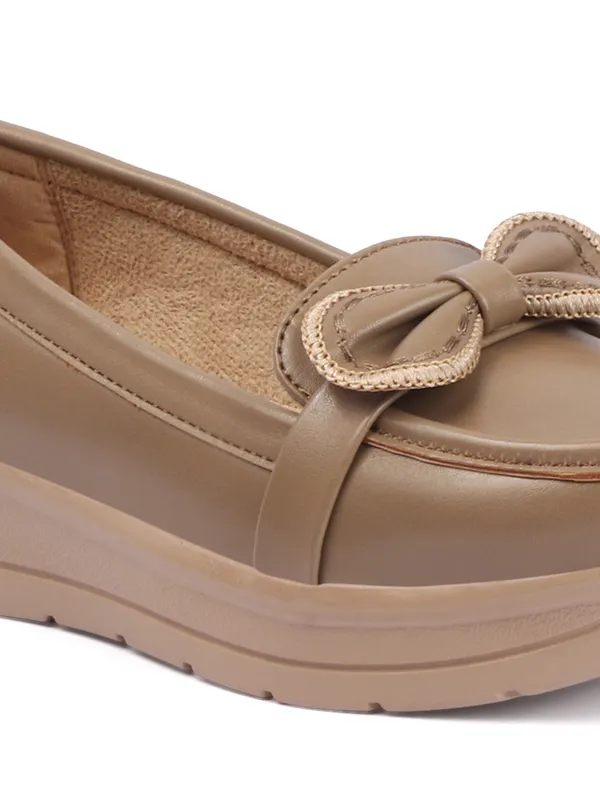 everyday_style_with_these_Womens_slip-on_loafers,