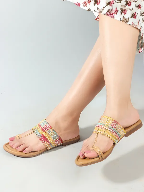 Elegant_Pearl_Embellished_Kolhapuri_Flat_Sandal_for_Women_with_Soft_Comfort_Sole_and_Ethnic_Festive_Design