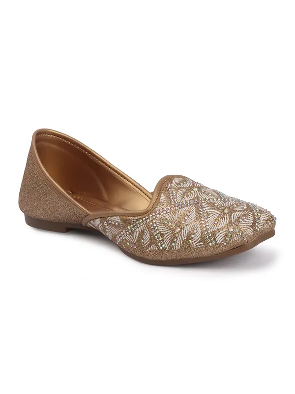Elegant_Embellished_Ethnic_Flat_Juttis_for_Women