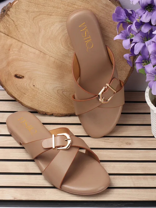 Women_Flat_SandalsElegant_slip-on_sandals_with_pearl-studded_V-strap,_soft_padded_insole,_and_large_decorative_front.