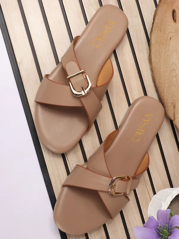 Women_Flat_SandalsElegant_slip-on_sandals_with_pearl-studded_V-strap,_soft_padded_insole,_and_large_decorative_front.