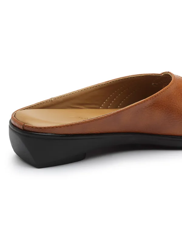 Stylish_Comfort_Slip-On_Flats_for_Women_with_Soft_Cushion_Sole_and_Trendy_Toe_Design