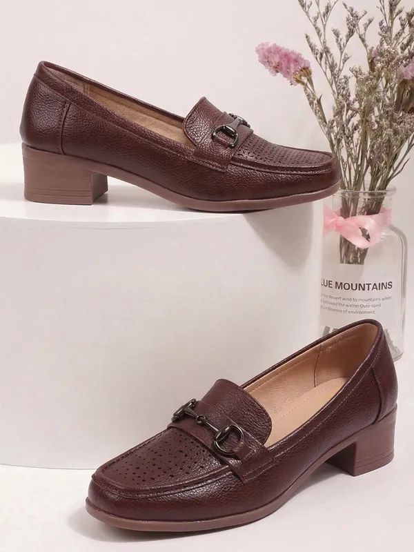 Women�s_Textured_Loafers