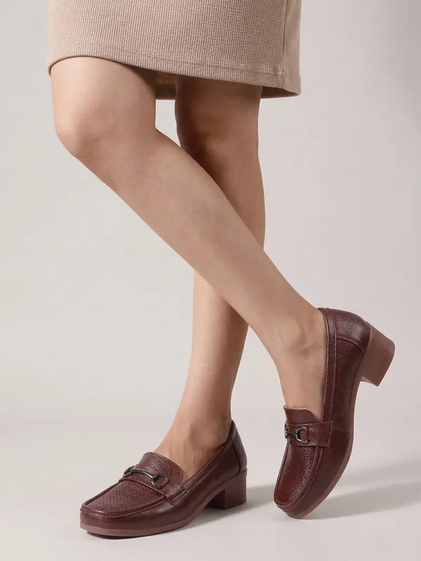 Women�s_Textured_Loafers