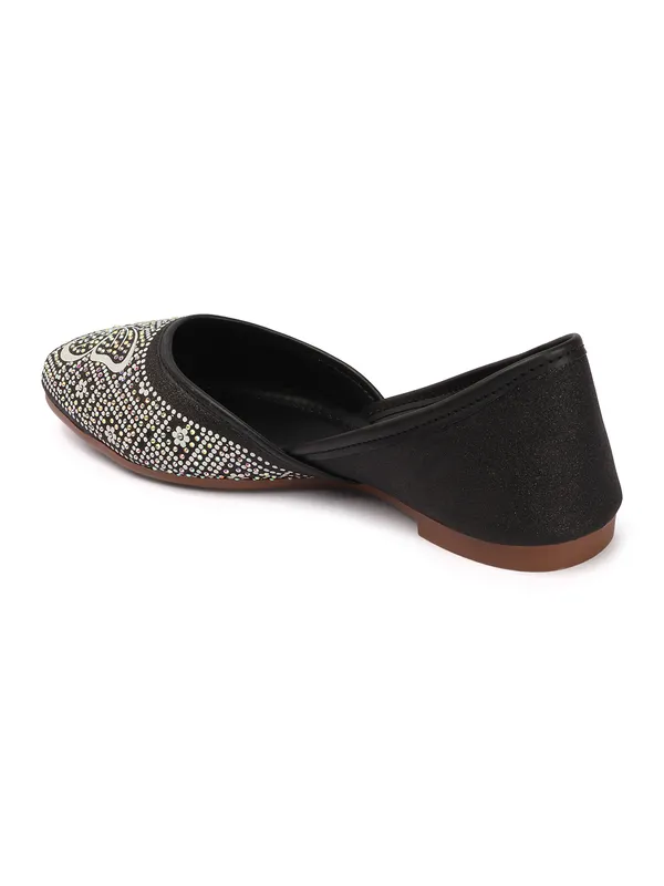 Womenï¿½s_Embellished_Butterfly_Jutti
