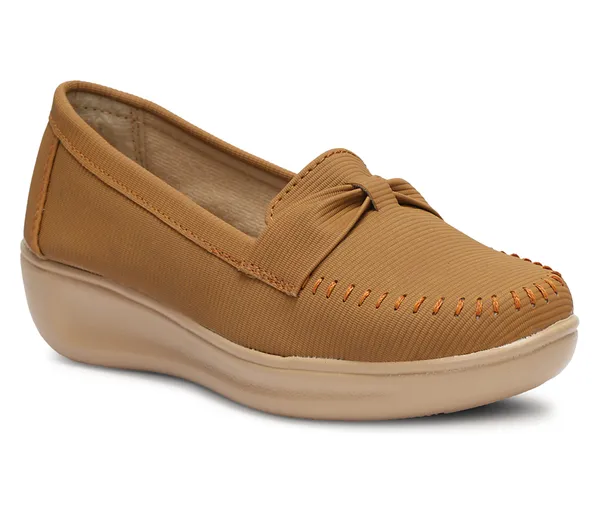 Step_into_effortless_style_and_all-day_comfort_with_these_elegant_wedge_heel_loafers