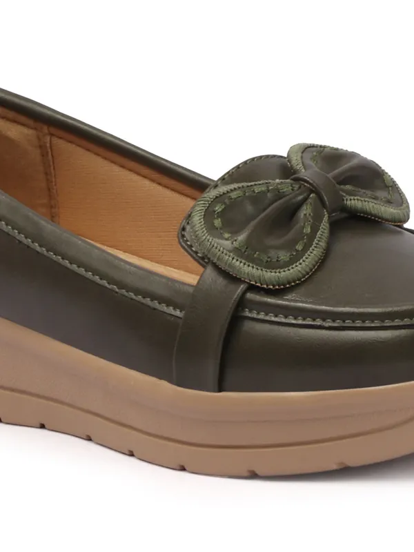 Womenï¿½s_wedge_loafers