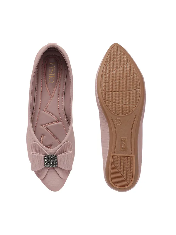 Elegant_women's_slip-on_ballerina_flats_with_textured_fabric,_cushioned_insole,_bow_ornamentation,_and_embellished_centerpieceï¿½perfect_for_daily_wear.