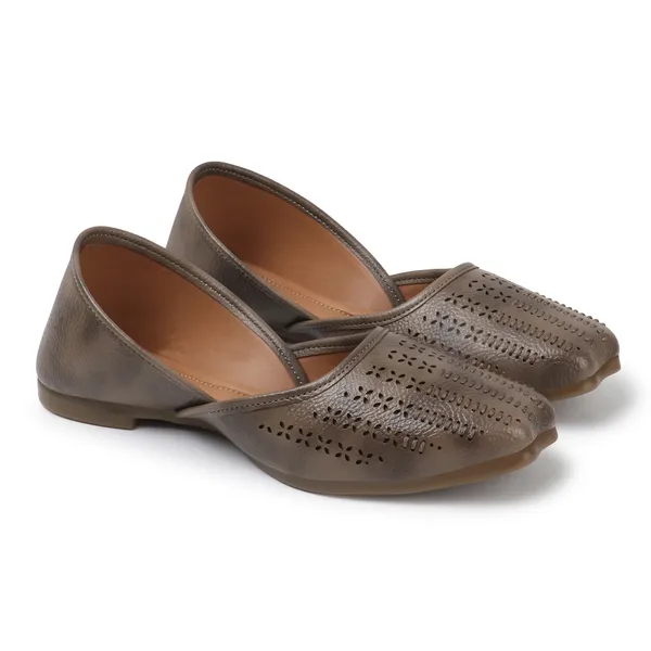 Stylish_Closed-Toe_Womenï¿½s_Flat_with_Perforated_PU_Design_and_Cushioned_Insole_for_Daily_Comfort