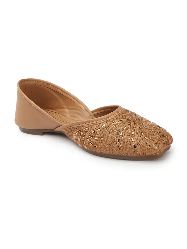 Elegant_Embroidered_Ethnic_Jutti_for_Women_ï¿½_Perfect_for_Festive,_Party,_and_Traditional_Occasions