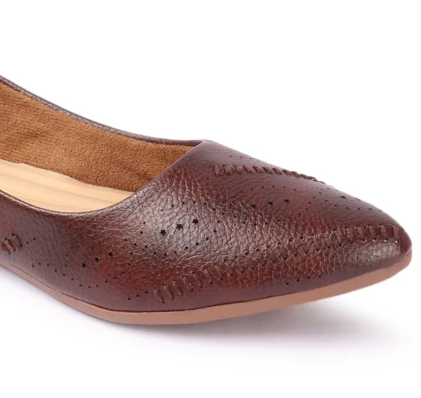 Women_BellieElegant_women's_slip-on_ballerina_flats_with_textured,_cushioned_insole_and_embellished_centerpiece_perfect_for_daily_wear.s