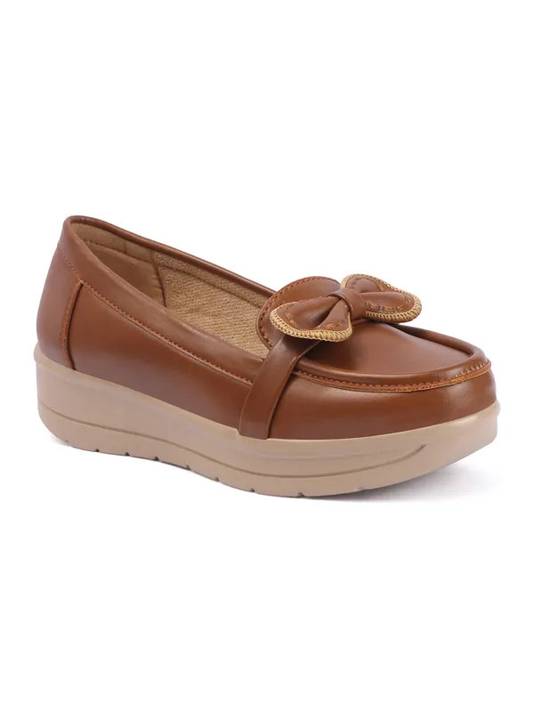 everyday_style_with_these_Womens_slip-on_loafers,