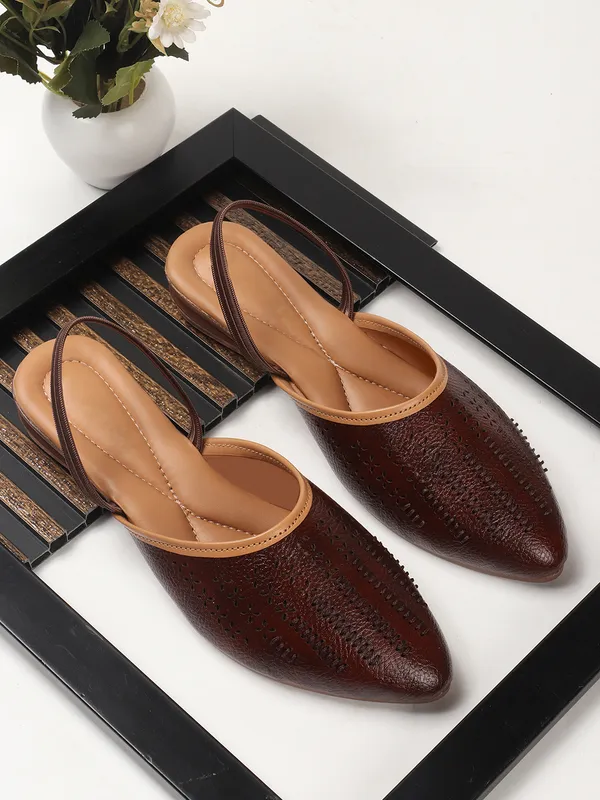 Trendy_Laser-Cut_Womenï¿½s_Flats_with_Elastic_Back_Strap_and_Cushioned_Insole_for_Daily_Comfort