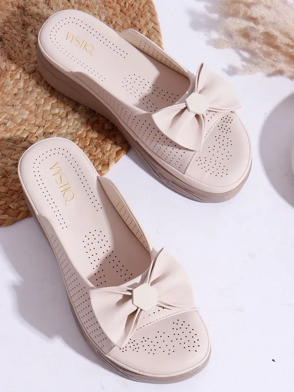 Cream_Synthetic_Casual_2_inch_Heel_Sandals_For_Women
