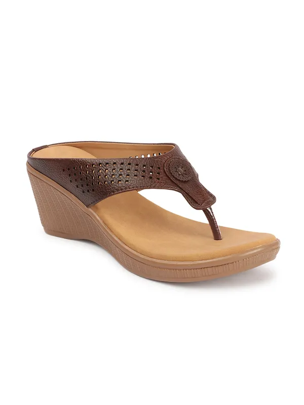 Stylish_Wedge_Heel_Sandals_for_Women_with_Toe_Ring_Design