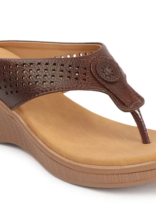Stylish_Wedge_Heel_Sandals_for_Women_with_Toe_Ring_Design