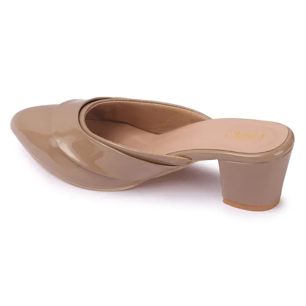 Elegant_Block_Heel_Mules_for_Women_with_Gold_Buckle_and_Glossy_Finish