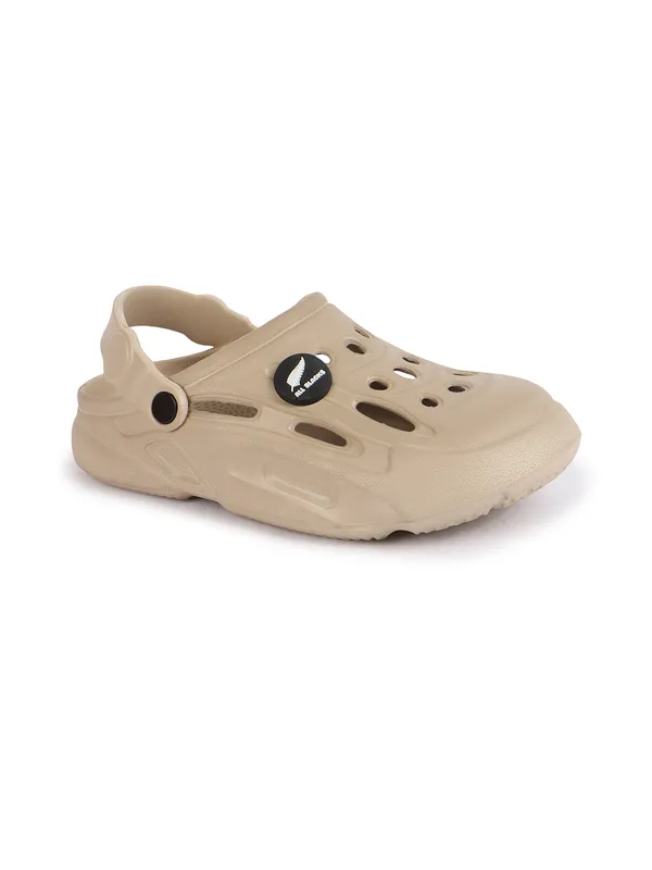 Lightweight_EVA_Clog_Men_Sandals_with_Adjustable_Back_Strap_and_Anti-Skid_Sole_for_Daily_Comfort