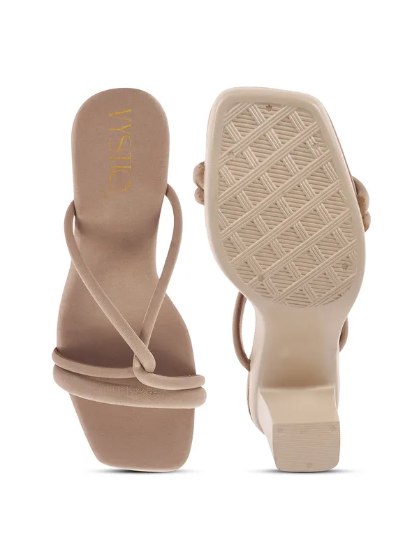 Chiku_Synthetic_Casual_3_inch__Heel_Sandal_For_Women