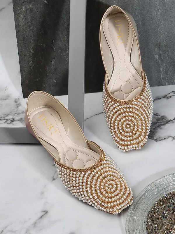 Stylish_Pearl-Embellished_Womenï¿½s_Flats_for_Festive,_Ethnic,_and_Party_Wear