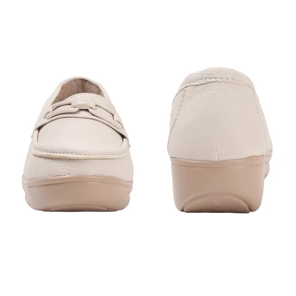 Classic_Loafers_with_Comfortable_Cushioned_Sole_and_Stylish_Buckle_Design_for_Everyday_Wear