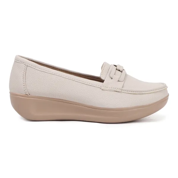 Classic_Loafers_with_Comfortable_Cushioned_Sole_and_Stylish_Buckle_Design_for_Everyday_Wear