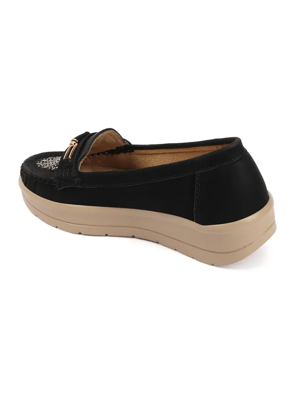everyday_style_with_these_Womens_slip-on_loafers,