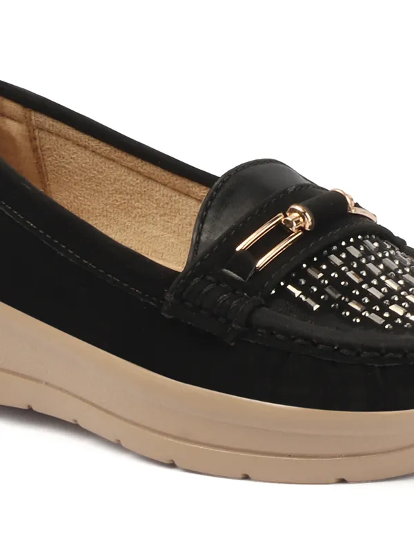 everyday_style_with_these_Womens_slip-on_loafers,