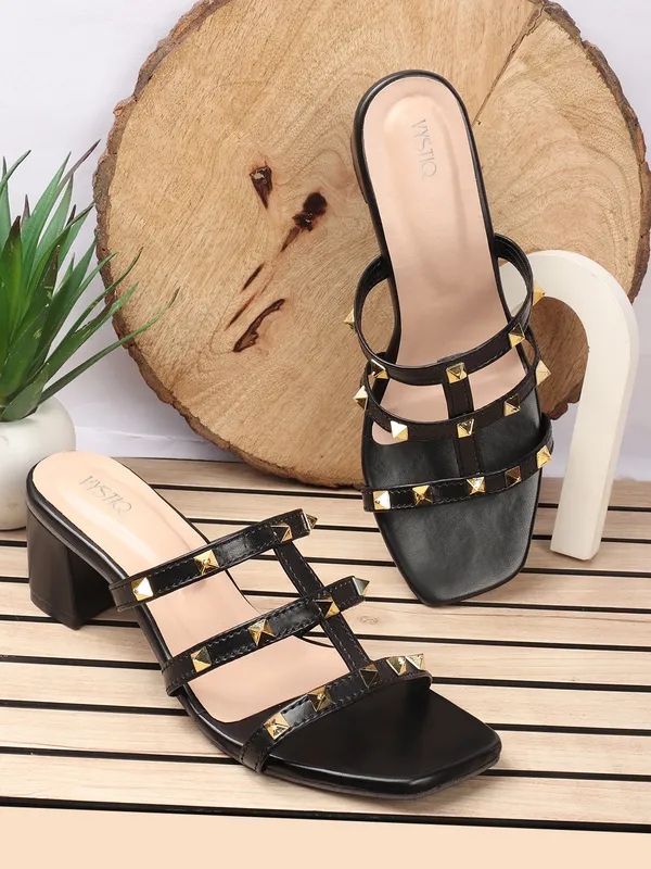 Elegant_Block_Heels_for_Women_with_Gold_Stud_Straps_and_Comfortable_Cushion_Footbed