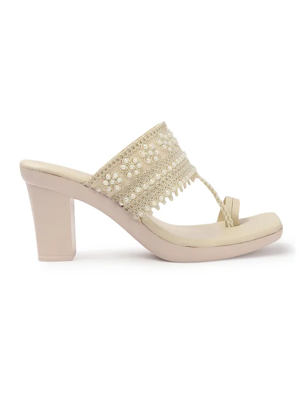 Cream_Synthetic_Casual_3_inch_Heel_Sandal_For_Women