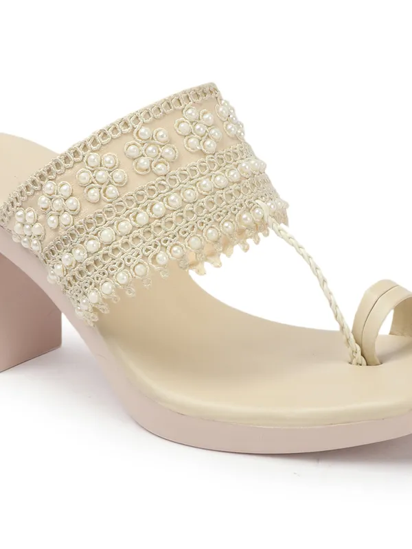 Cream_Synthetic_Casual_3_inch_Heel_Sandal_For_Women