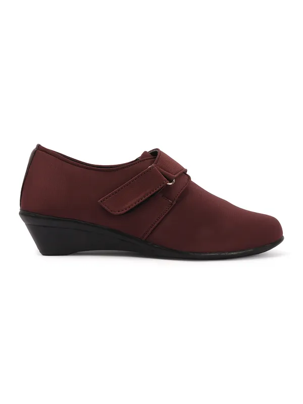 Womenï¿½s_Classic_Buckle_Slip-On