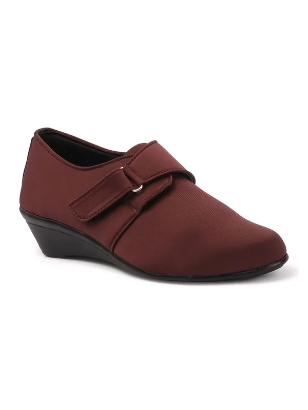 Womenï¿½s_Classic_Buckle_Slip-On