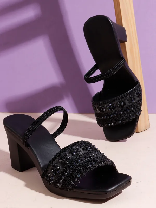 Elegant_Pearl_Embellished_Block_Heel_Sandal_for_Women_ï¿½_Perfect_for_Festive_and_Party_Wear