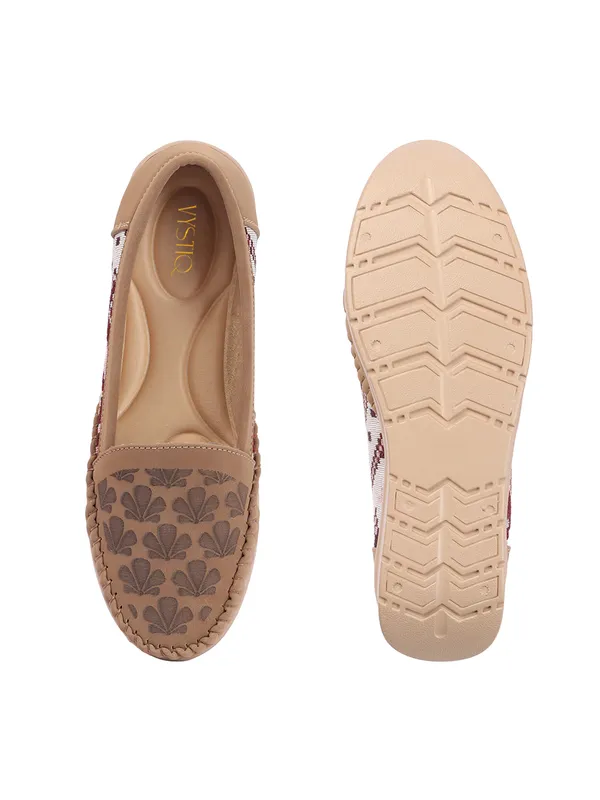 everyday_style_with_these_Womens_slip-on_loafers,