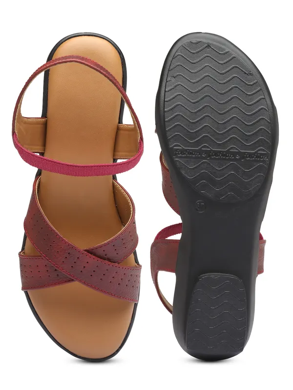 Stylish_Womenï¿½s_Criss-Cross_Strap_Sandal_with_Cushioned_Insole_and_Low_Heel_for_Daily_Comfort